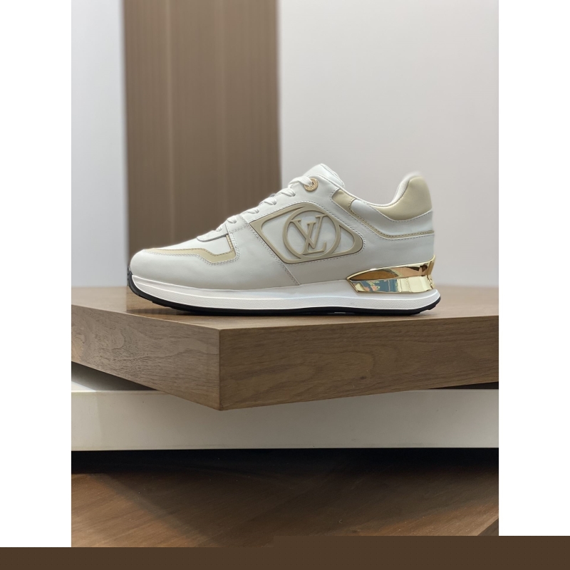 l**is V*t*n sneakers